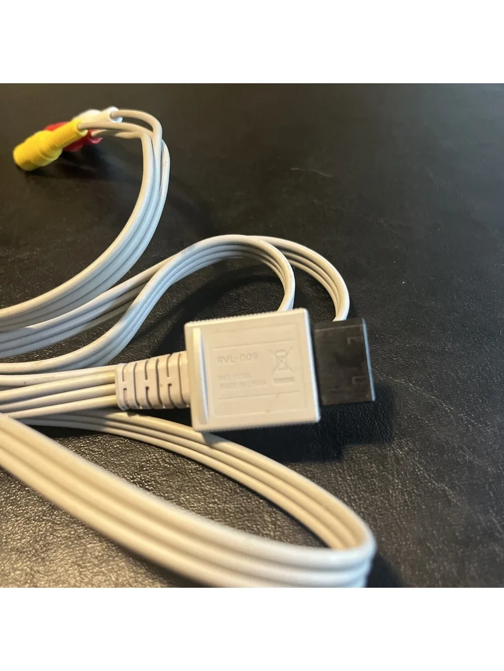 OFFICIAL OEM GENUINE Nintendo Wii AV VIDEO COMPOSITE CABLE RVL-009
